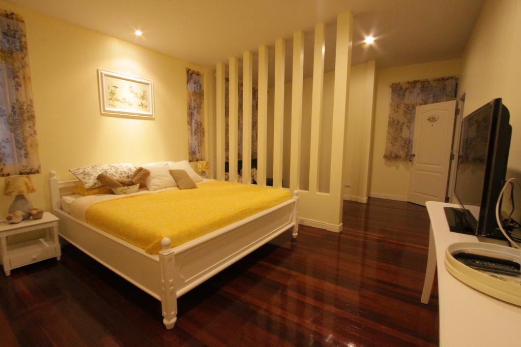 Bed and Breakfast Lada House à Lampang Chambre photo