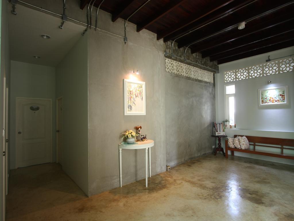 Bed and Breakfast Lada House à Lampang Extérieur photo